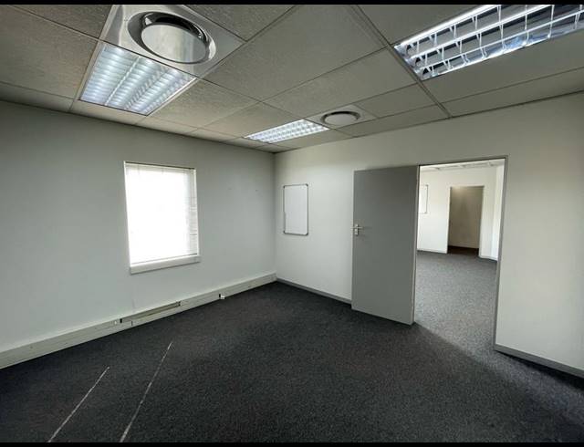 BUSINESS PROPERTY TO RENT IN DIE HOEWES